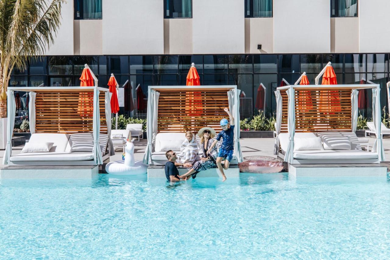 Maani Muscat Hotel & Suites ภายนอก รูปภาพ